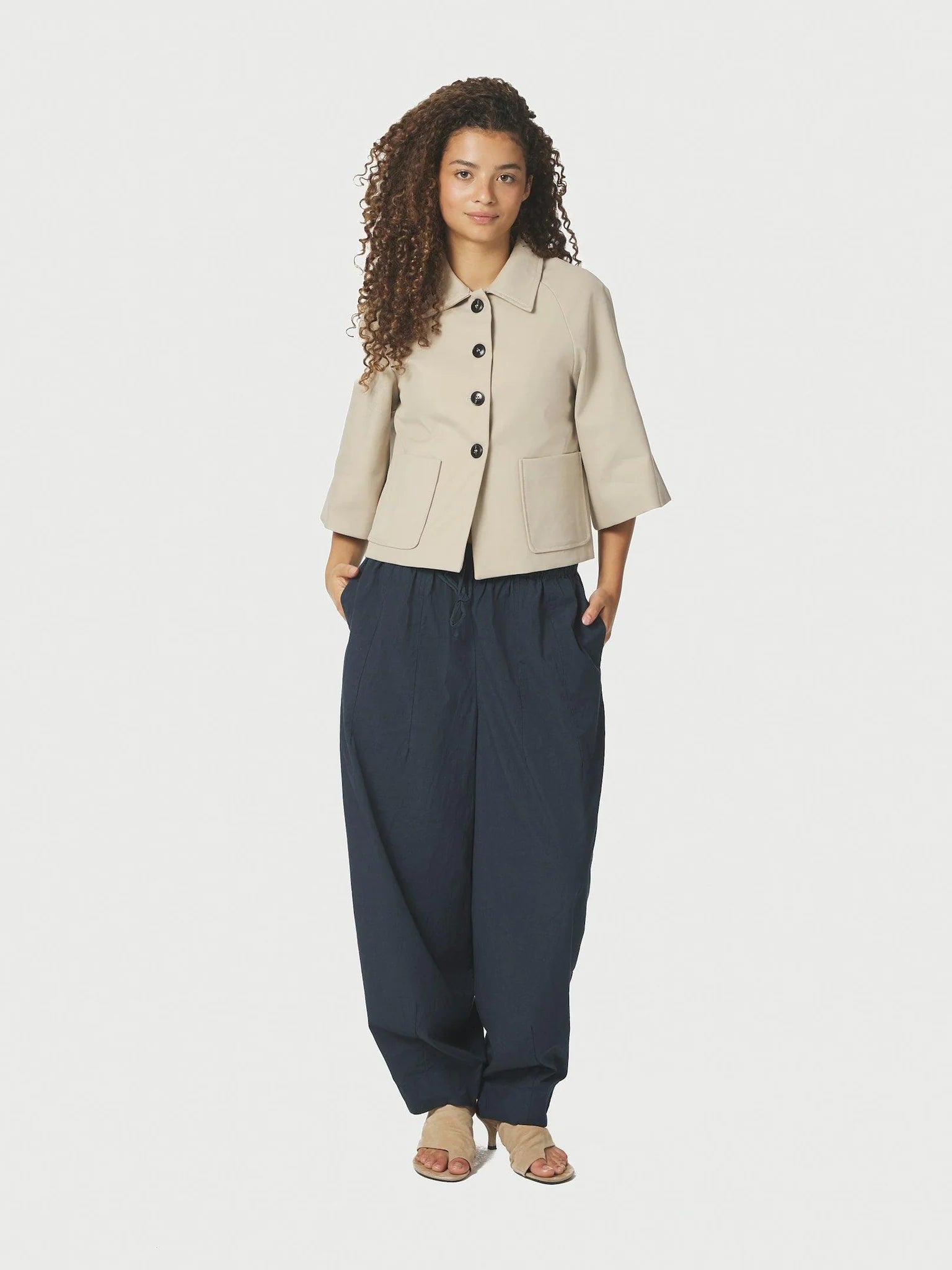 Neo Noir Prina C Navy Poplin ballon nadrág – Gumírozott, húzózsinóros derék | Női