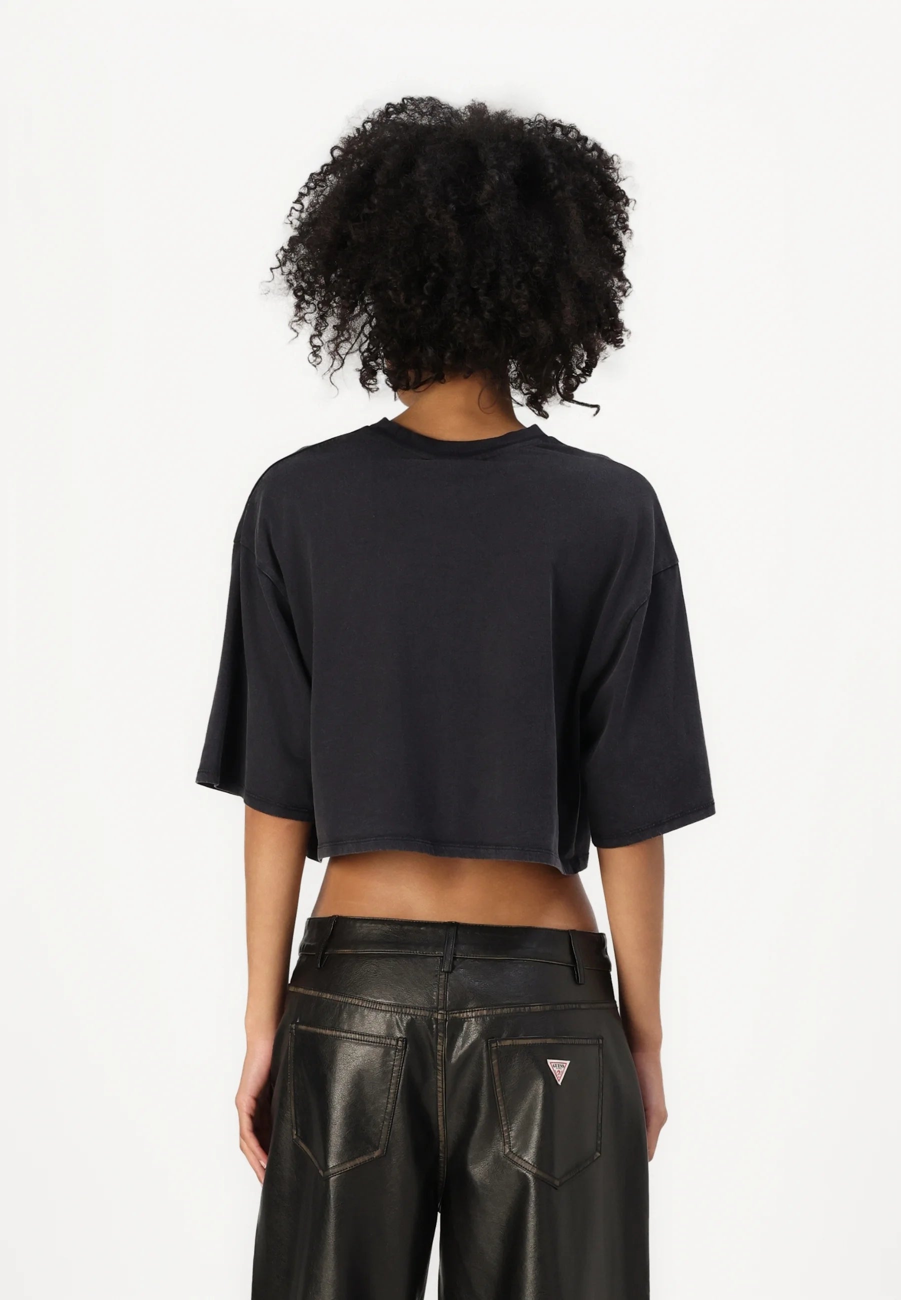 Guess Originals háromszög logós crop póló – Fekete M