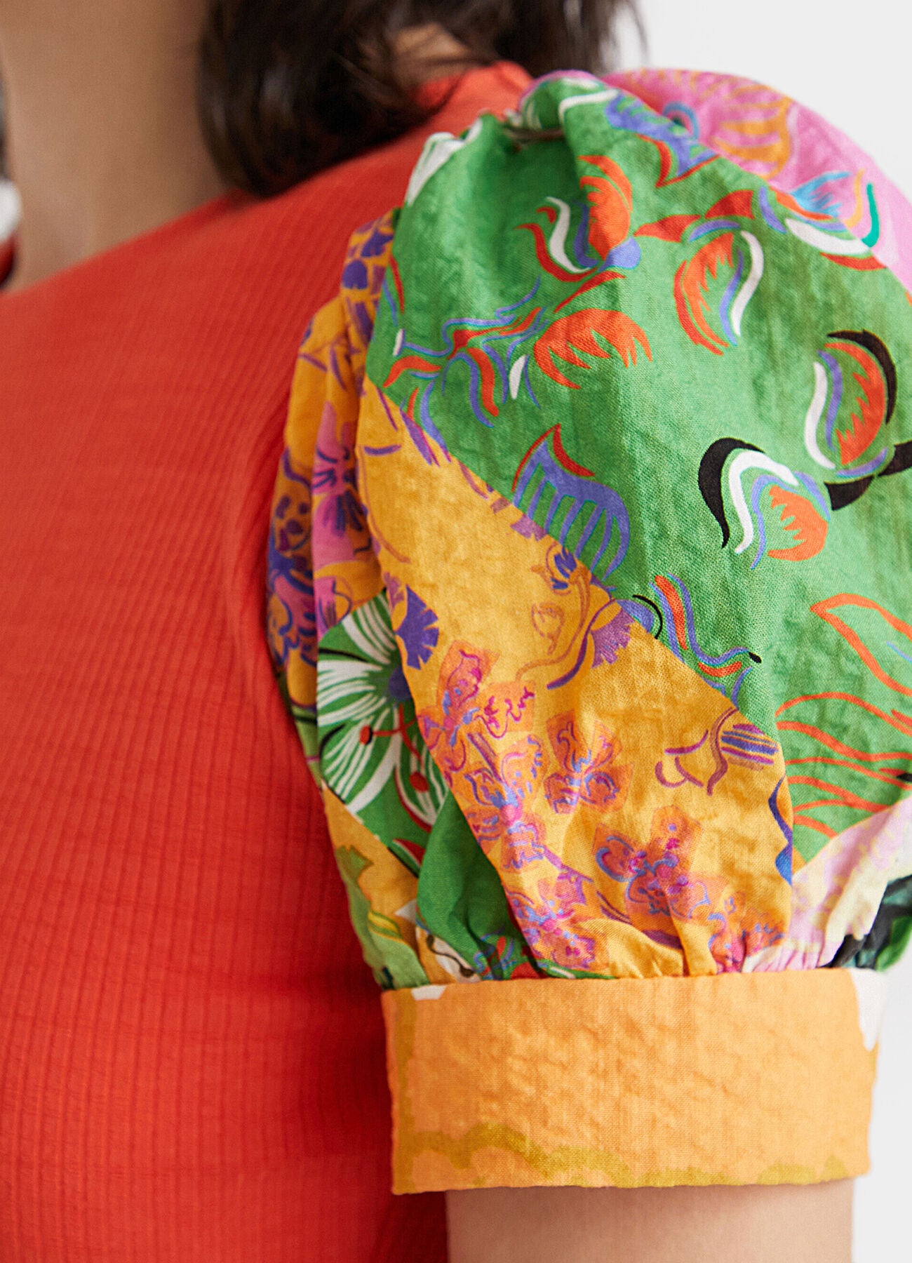 Desigual Ribbed Open-Back Midi Dress with Floral Puff Sleeves – Orange