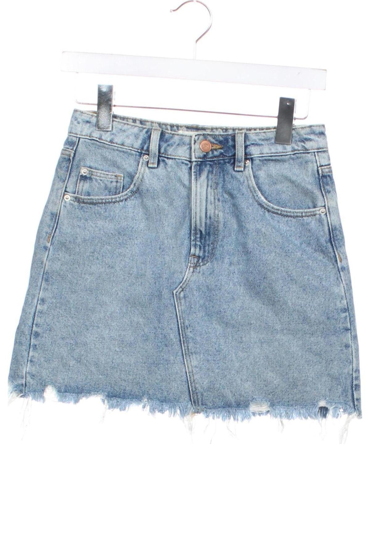 Sinsay Frayed Hem Denim Mini Skirt – Light Blue