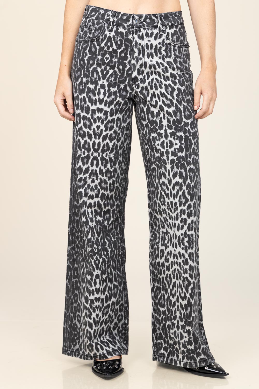 Co'couture Leo leopárdmintás, bő szárú farmernadrág – szürke