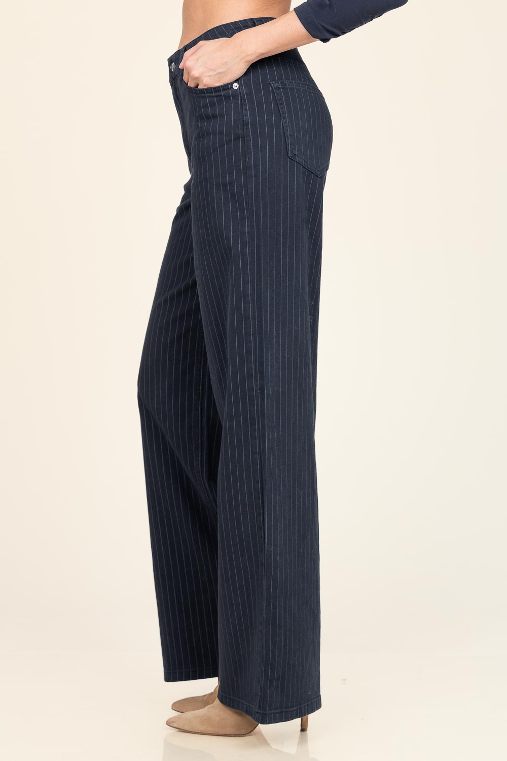 Co'couture Pin hajszálcsíkos, bő szárú farmernadrág – fekete