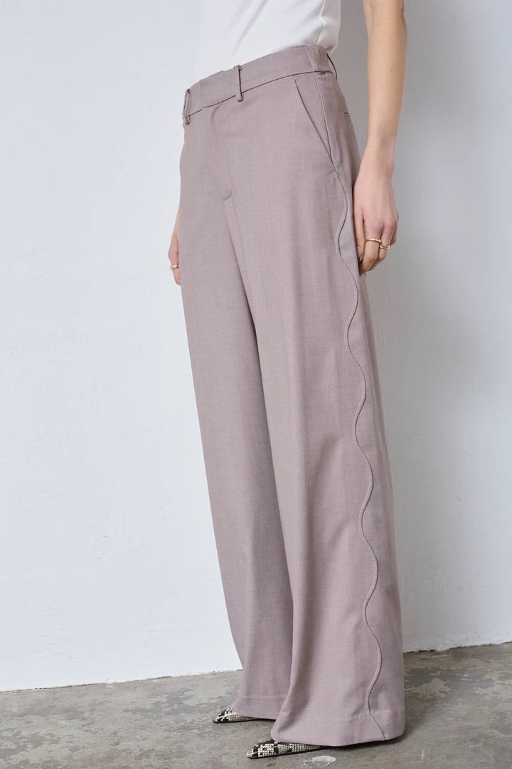 Co'couture Matty Wave Seam bő szárú nadrág – Mink