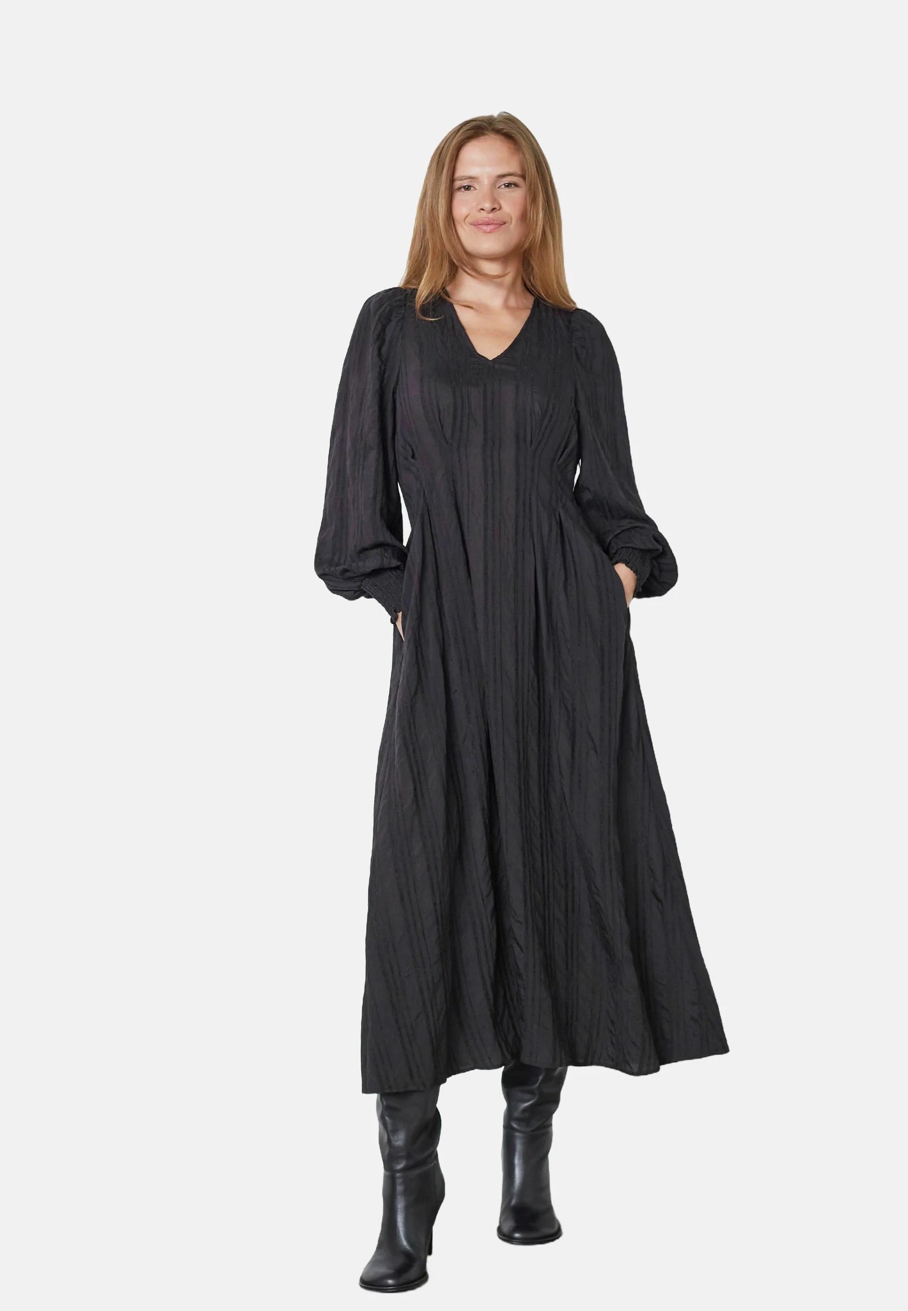 Co'couture Kesi CC drapírozott midiruha – fekete