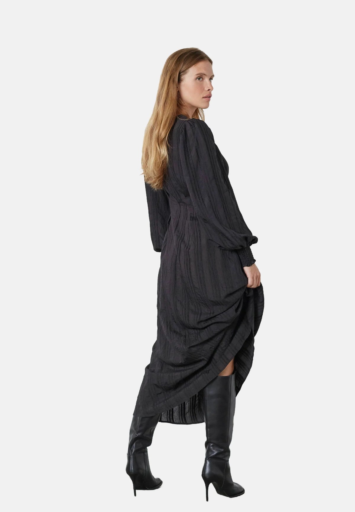 Co'couture Kesi CC drapírozott midiruha – fekete
